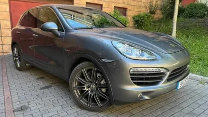 Cinzento Usado 2011 Porsche Cayenne S E-Hybrid SUV | € 29.900 (Bom preço)
