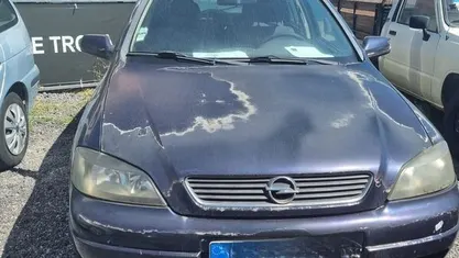 Azul Usado 2003 Opel Astra Elegance Carrinha | € 2.450 (Preço justo)