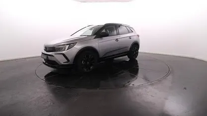 Cinzento Usado 2024 Opel Grandland X SUV | € 31.900 (Preço justo)