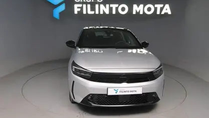 Cinzento Usado 2024 Opel Corsa | € 20.080 (Preço justo)