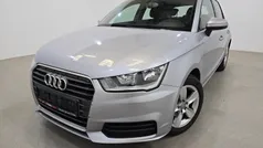 Cinza Usado 2016 Audi A1 Comfort Citadino | € 13.990 (Bom preço)
