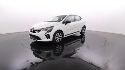 Branco Usado 2024 Mitsubishi Colt | € 18.900 (Preço justo)