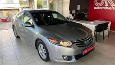 Cinzento Usado 2009 Honda Accord Executive Sedan | € 9.250