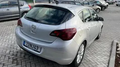 Cinzento Usado 2012 Opel Astra Cosmo | € 7.500 (Preço justo)