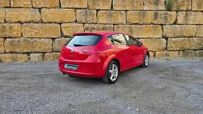 Usado Seat Leon Copa 90 HP (66 kW) 2011 Vermelho