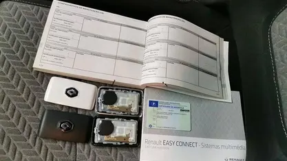 Usado Renault Mégane IV 115 HP (84 kW) 2022 Cinzento Carrinha