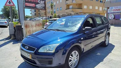 Usado Ford Focus 80 HP (58 kW) 2005 Azul Carrinha