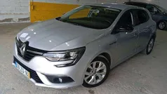 Cinzento Usado 2019 Renault Mégane IV | € 12.890 (Preço justo)