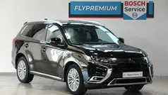 Preto Usado 2019 Mitsubishi Outlander P-HEV Instyle SUV | € 22.490 (Preço justo)