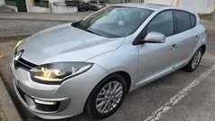 Cinzento Usado 2015 Renault Mégane III Citadino | € 8.750 (Preço justo)