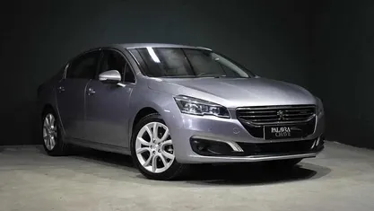 Usado Peugeot 508 120 HP (88 kW) 2015 Cinzento Sedan