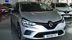 Cinza Usado 2023 Renault Clio V Evolution | € 17.830 (Preço justo)