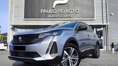 Cinzento Usado 2023 Peugeot 3008 | € 27.500 (Preço justo)