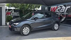 Cinzento Usado 2024 Seat Arona Style SUV | € 19.750 (Preço justo)