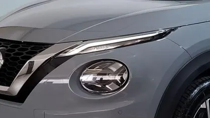 Usado Nissan Juke 114 HP (83 kW) 2025 Cinzento SUV