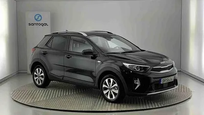 Preto Usado 2025 Kia Stonic SUV | € 17.990 (Preço justo)