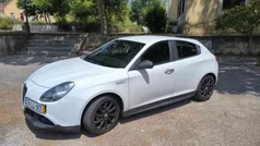Branco Usado 2011 Alfa Romeo Giulietta Citadino | € 8.490 (Preço justo)