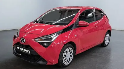 Vermelho Usado 2019 Toyota Aygo X-play Citadino | € 9.750 (Preço justo)