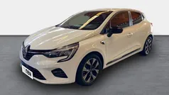 Branco Usado 2021 Renault Clio V LIMITED Sedan | € 14.990 (Preço justo)