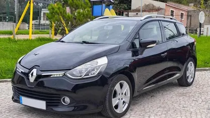 Usado Renault Clio GrandTour Dynamique 90 HP (66 kW) 2013 Preto Carrinha