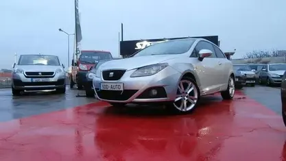 Cinza Usado 2009 Seat Ibiza Stylance Citadino | € 3.500 (Super Preço)