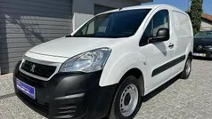 Usado 2016 Peugeot Partner Premium Monovolume | € 9.950 (Preço justo)