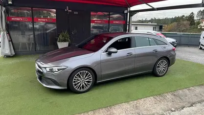 Cinzento Usado 2020 Mercedes CLA180 Sedan | € 24.950 (Bom preço)