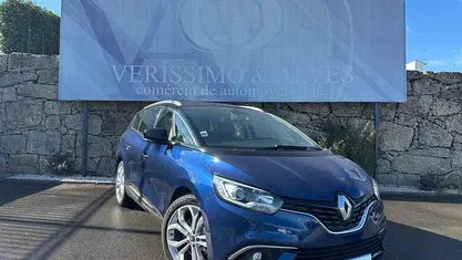 Usado Renault Grand Scénic IV 110 HP (80 kW) 2017 Azul Monovolume