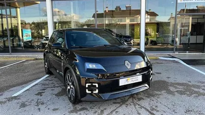 Usado Renault 5 E-Tech 89 kW (122 HP) 2025