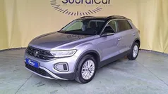Cinzento Usado 2023 VW T-Roc Style SUV | € 23.000 (Preço justo)