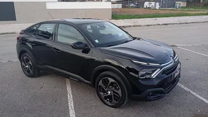 Preto Usado 2022 Citroën C4 Feel | € 19.950 (Preço justo)