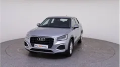 Cinzento claro metalizado Usado 2022 Audi Q2 Advanced SUV | € 23.990 (Preço justo)