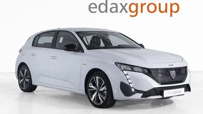 Branco Usado 2023 Peugeot 308 Active | € 26.140 (Preço justo)