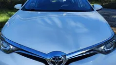 Branco Usado 2015 Toyota Auris Comfort Citadino | € 9.450 (Super Preço)