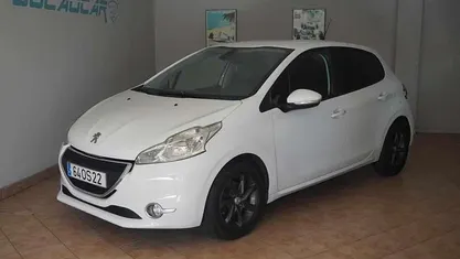 Usado Peugeot 208 68 HP (50 kW) 2014 Citadino