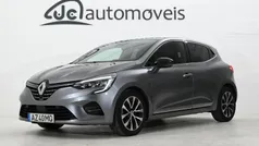 Cinza Usado 2023 Renault Clio V Techno | € 17.900 (Preço justo)