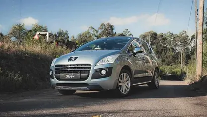 Usado Peugeot 3008 200 HP (147 kW) 2012 Azul Carrinha