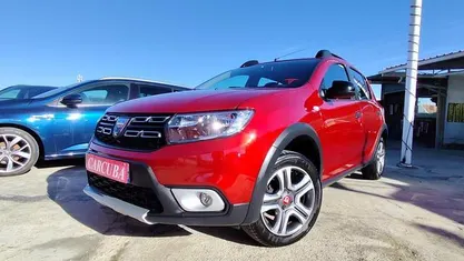 Usado Dacia Sandero Stepway 90 HP (66 kW) 2019 Vermelho