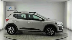 Cinzento Usado 2024 Dacia Sandero Citadino | € 17.290 (Preço justo)