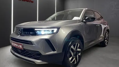 Cinza Usado 2023 Opel Mokka Edition SUV | € 21.980 (Preço justo)