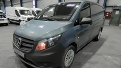 Cinzento Usado 2021 Mercedes e-Vito Monovolume | € 21.990 (Preço justo)