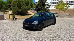 Preto Usado 2005 Renault Clio II Citadino | € 2.990 (Preço justo)