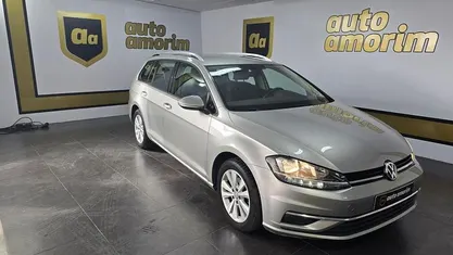 Cinza Usado 2019 VW Golf VII Carrinha | € 18.500 (Preço justo)