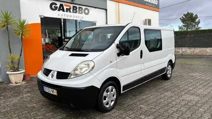 Branco Usado 2014 Renault Trafic Monovolume | € 12.950 (Super Preço)