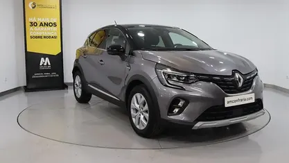 Usado 2022 Renault Captur SUV | € 18.130 (Preço justo)