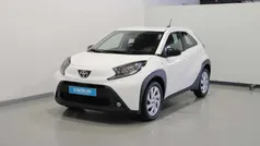 Branco Usado 2023 Toyota Aygo Pulse Citadino | € 16.990 (Preço justo)