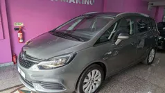 Cinzento Usado 2018 Opel Zafira Dynamic Monovolume | € 16.600 (Preço justo)