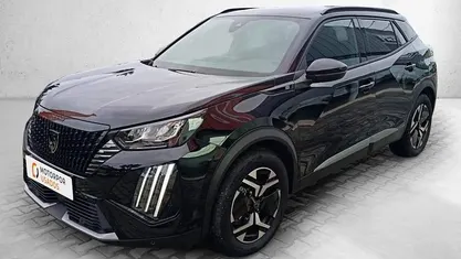 Usado 2025 Peugeot e-2008 Allure SUV | € 28.900 (Bom preço)