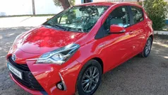 Vermelho Usado 2017 Toyota Yaris Hybrid | € 14.750 (Preço justo)