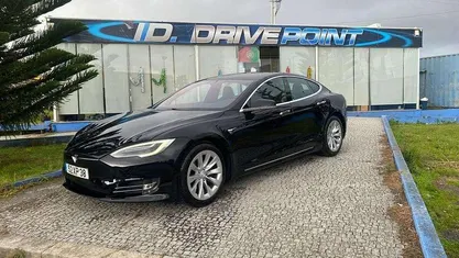 Usado Tesla Model S 244 kW (332 HP) 2019 Citadino